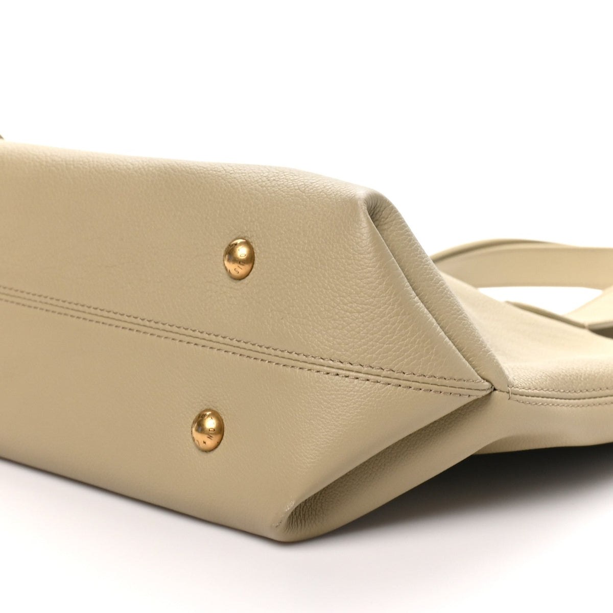 Louis Vuitton Grained Calfskin Low Key Cabas MM Clay