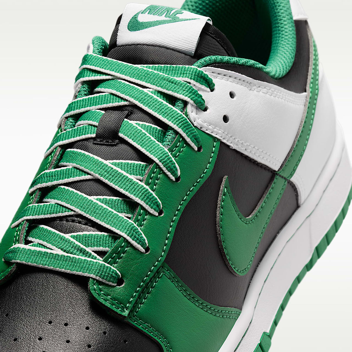 Dunk Low Retro Shoes