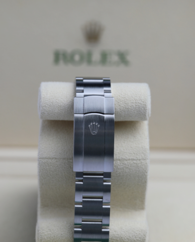 Rolex Oyster Perpetual 41 mm Bright Black Oystersteel Oyster 124300-0002