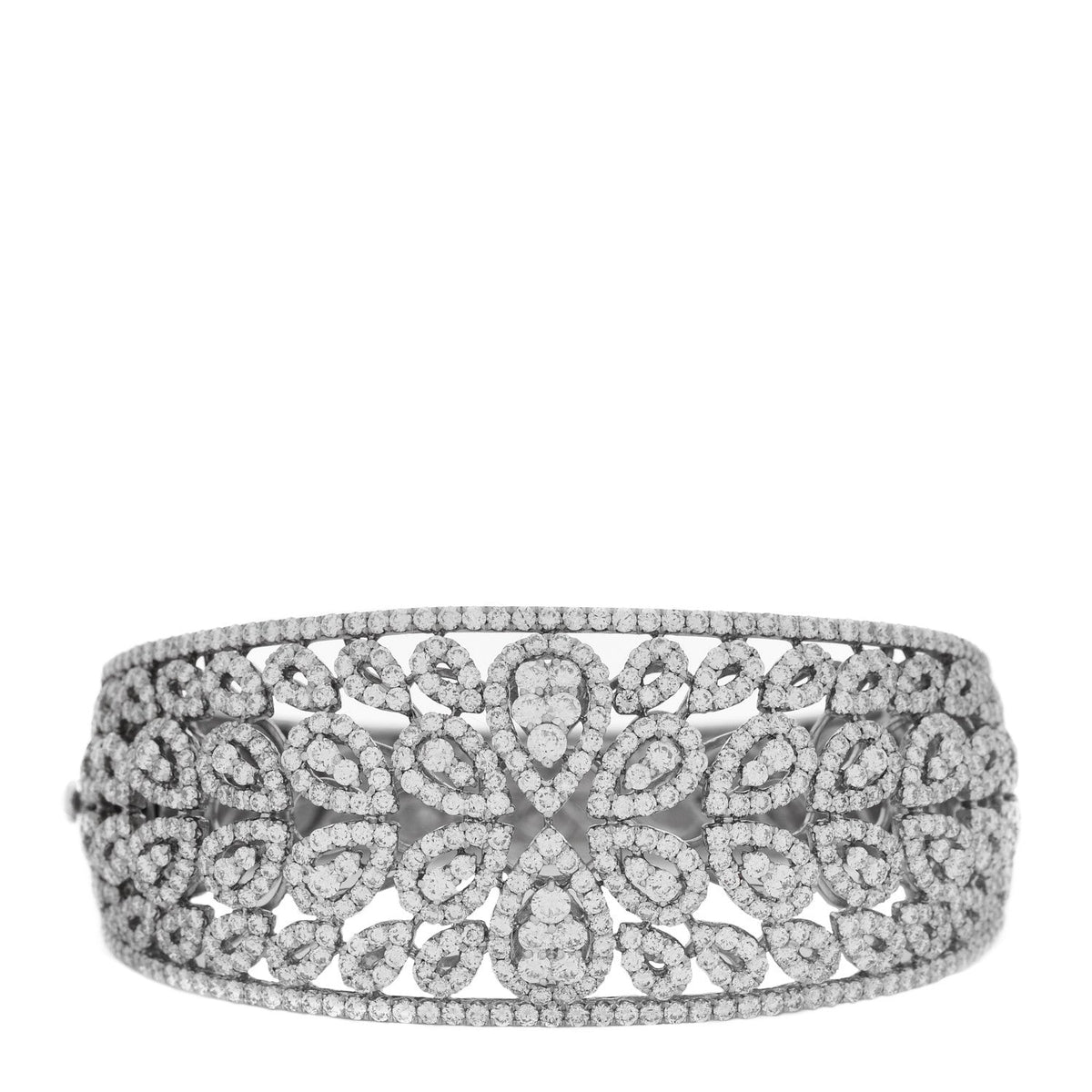 Parker & West by FASHIONPHILE18K White Gold Diamond 10.80ctw Bangle Bracelet