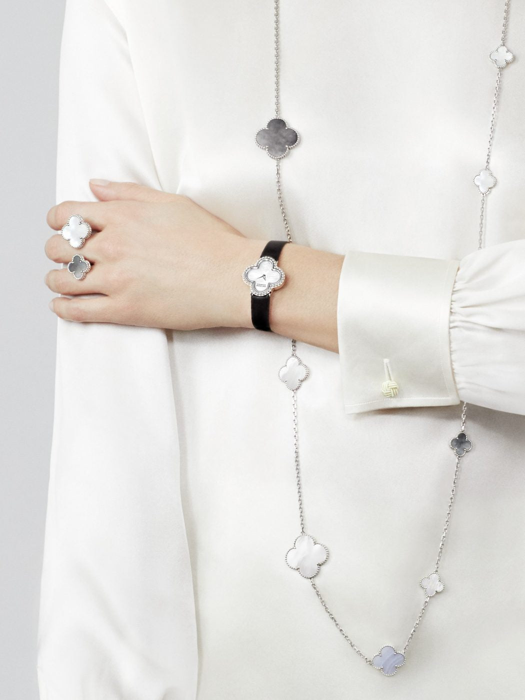 18K White Gold Mother-of-Pearl VCA Magic Alhambra Between the Finger Ring