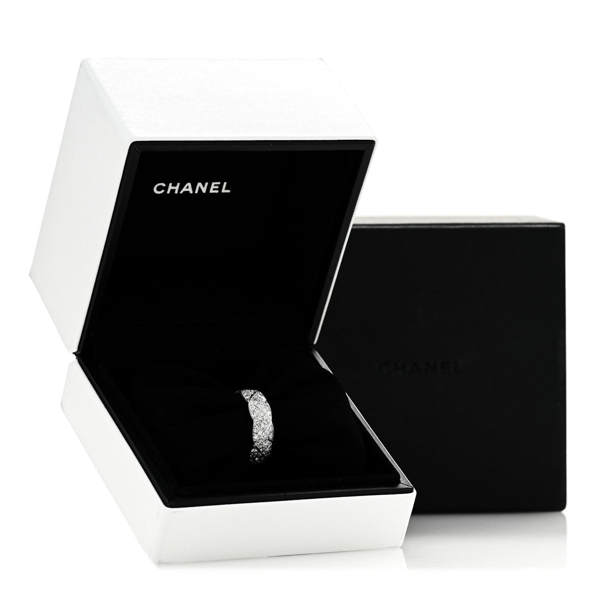 Chanel 18K White Gold Diamond Coco Crush Paved Ring 54