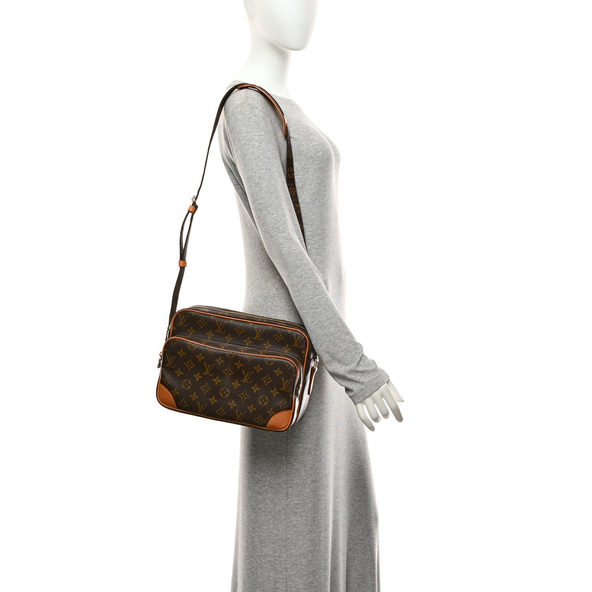 Louis Vuitton Monogram Nil 28