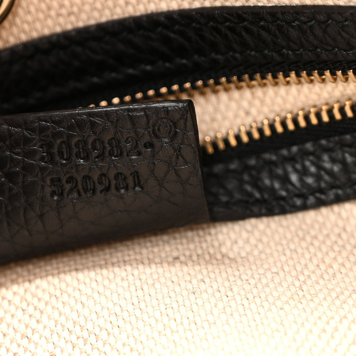 Gucci Pebbled Calfskin Medium Soho Chain Shoulder Bag Black 1984685