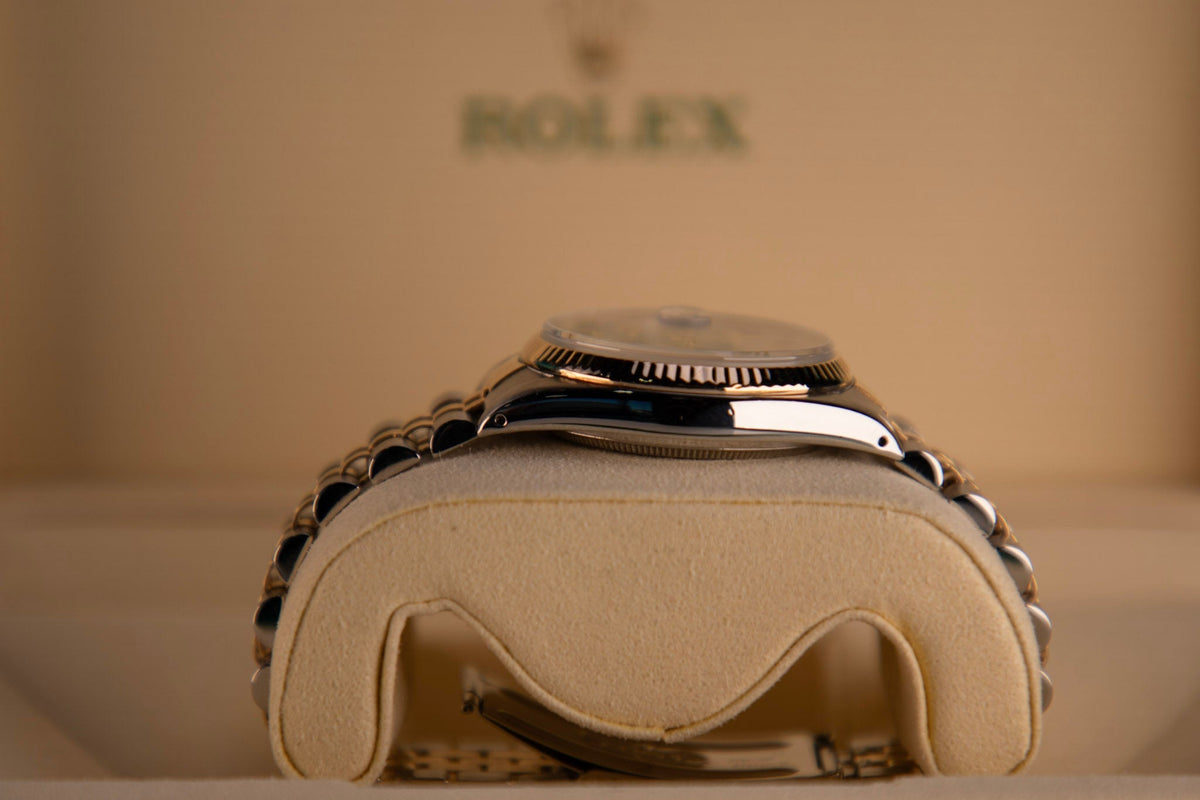 Rolex Datejust 36 mm White MOP Diamonds 18k Yellow Gold Jubilee 126233-0023