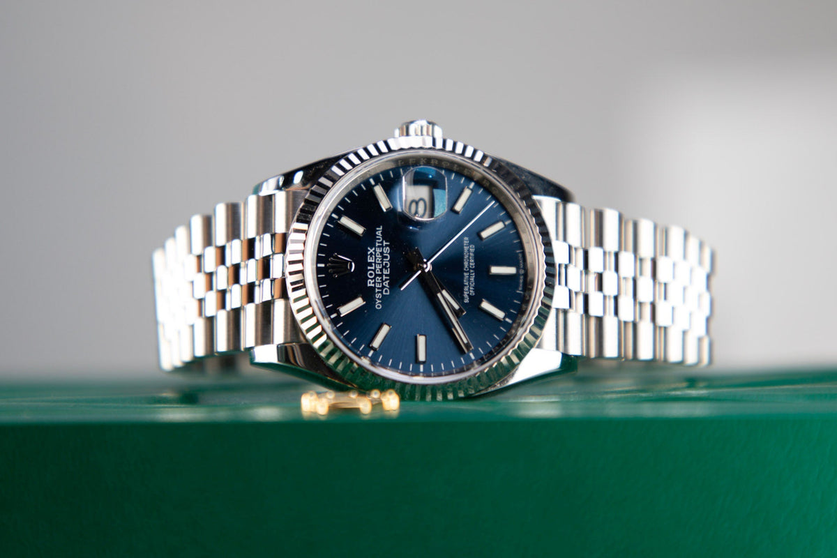 Rolex Datejust 36 mm Bright Blue Dial Oystersteel Jubilee 126200-0005