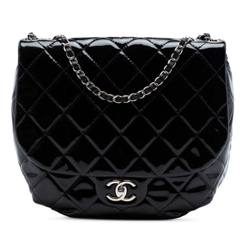 Dubai Messenger Bag Quilted Patent Medium