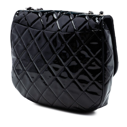 Dubai Messenger Bag Quilted Patent Medium