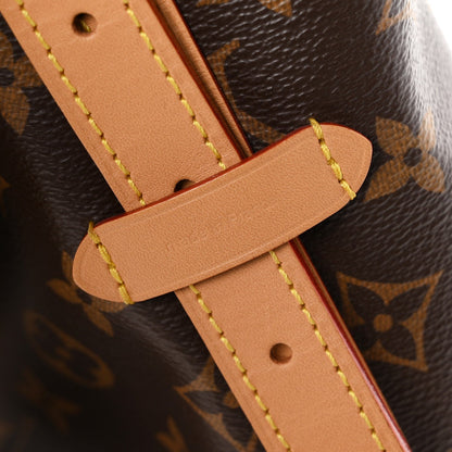 Louis Vuitton Monogram Carryall MM