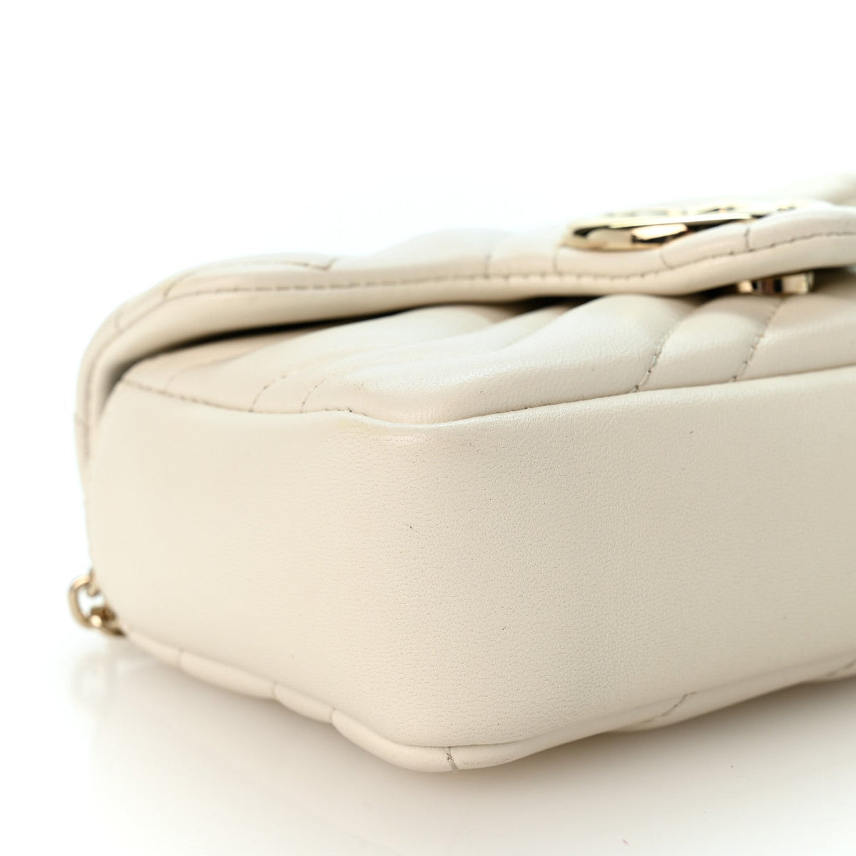 Gucci Lambskin Matelasse Mini GG Marmont Shoulder Bag White