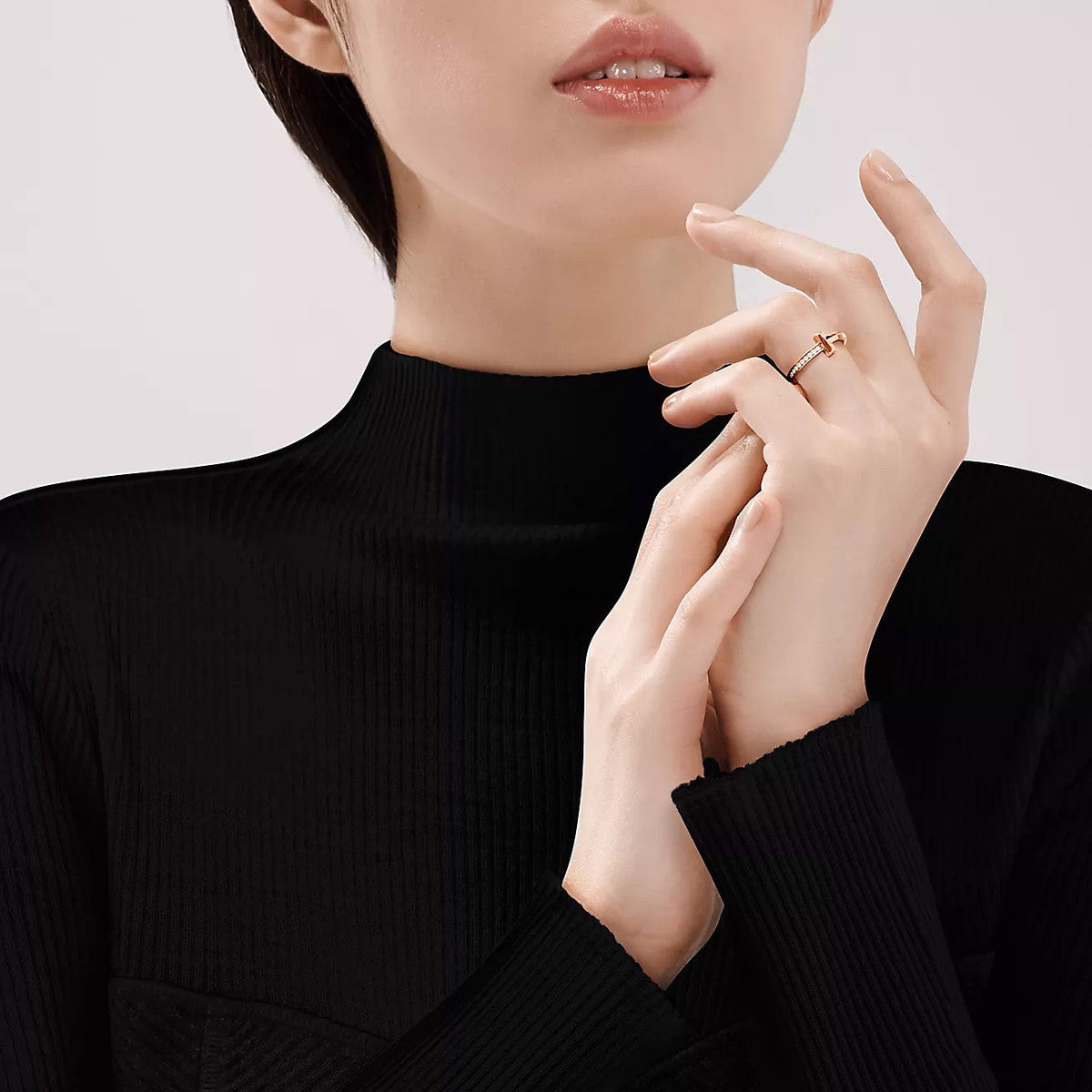 18K Gold Diamond Tiffany T1 Ring