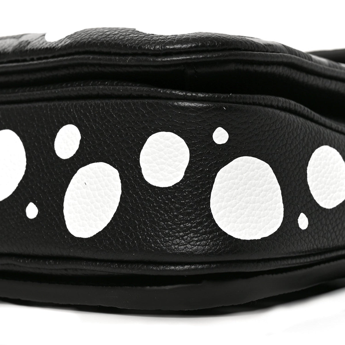 Louis Vuitton LV x YK Empreinte Monogram Giant Pochette Metis Black