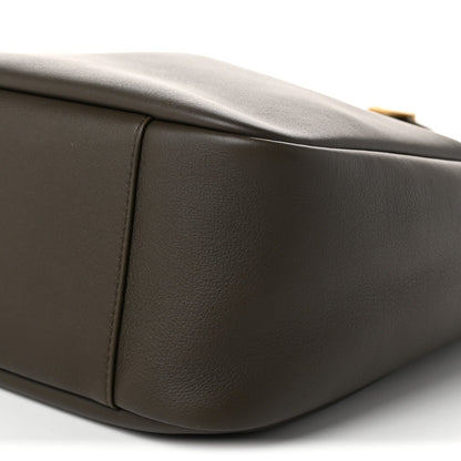 Saint Laurent Smooth Calfskin Large Le 5 A 7 Soft Hobo Light Musk