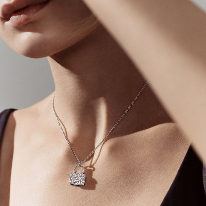 18K Gold Diamond Hermes Amulettes Constance Pendant