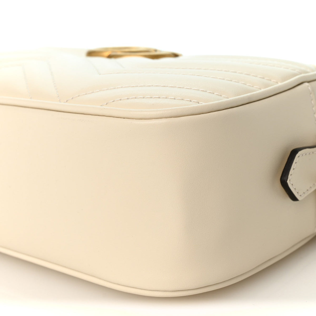 Gucci Calfskin Matelasse Small GG Marmont Chain Shoulder Bag White 1987195