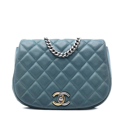 Casual Pocket Flap Messenger Bag Quilted Caviar Medium