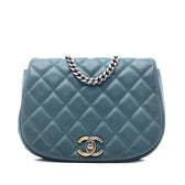 Casual Pocket Flap Messenger Bag Quilted Caviar Medium