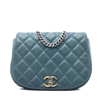 Casual Pocket Flap Messenger Bag Quilted Caviar Medium