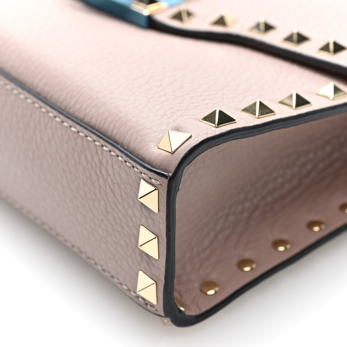 Valentino Garavani Pebbled Calfskin Medium Rockstud Flip Lock Crossbody Bag Poudre