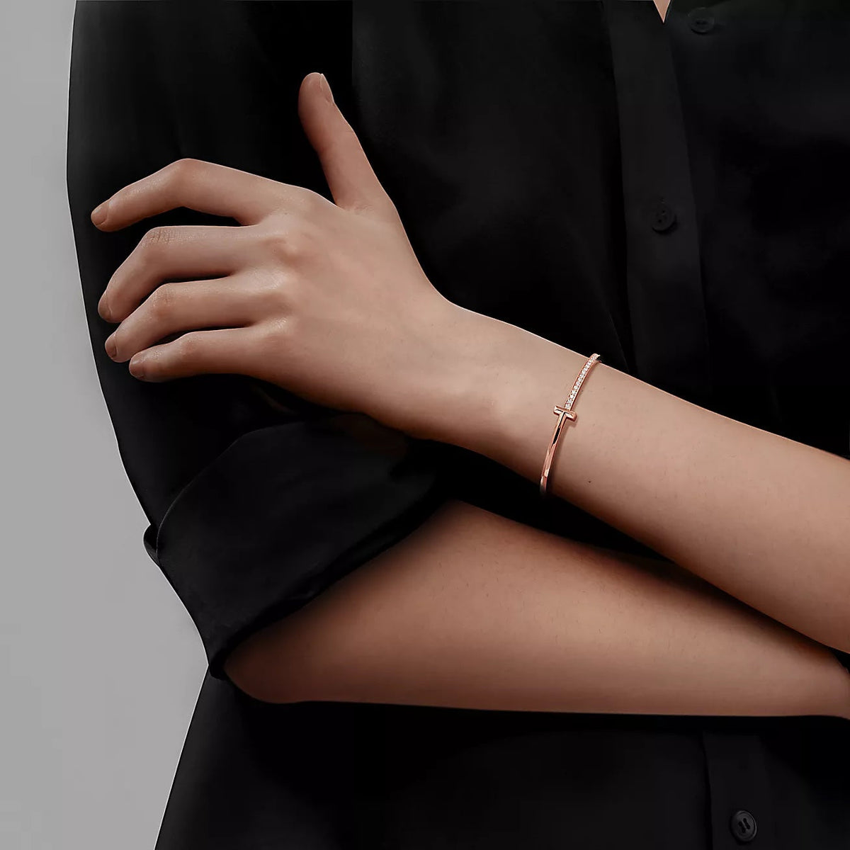 18K Gold Diamonds Tiffany T1 Hinged Bangle