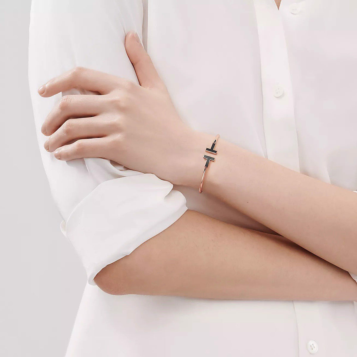 18K Rose Gold Onyx Tiffany T Bracelet