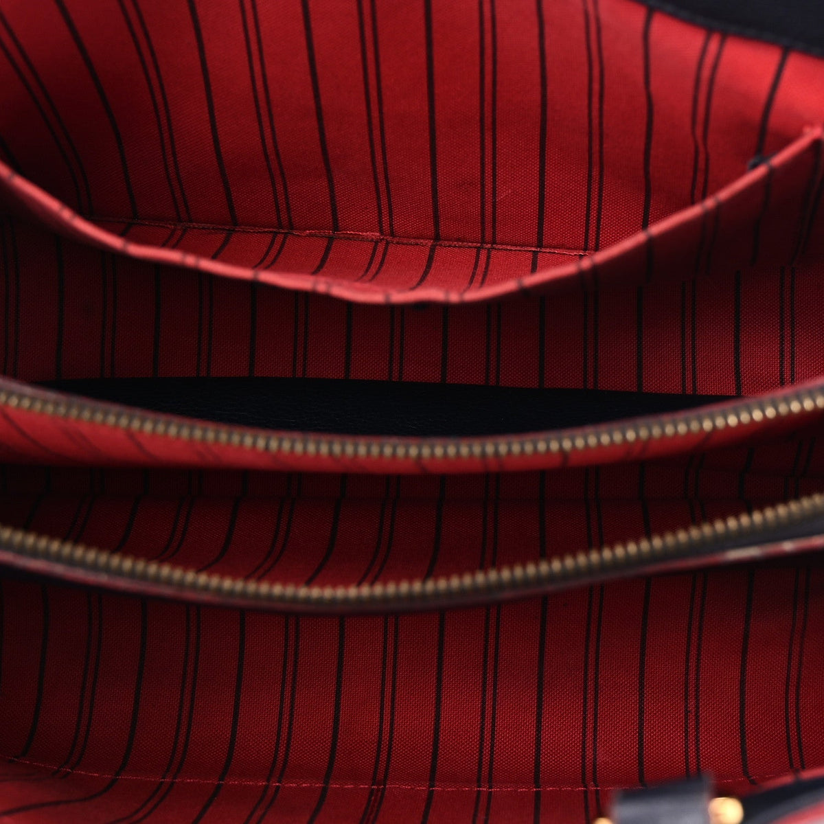 Louis Vuitton Empreinte Montaigne MM Marine Rouge