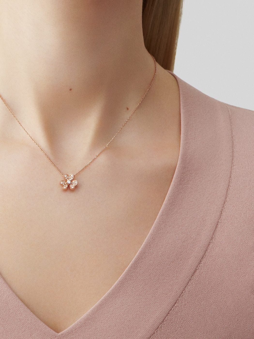 18K Gold Diamonds VCA Frivole Mini Model Pendant