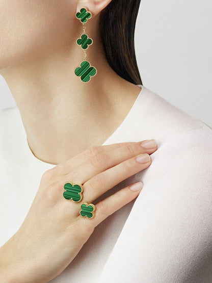 18K Yellow Gold Malachite VCA Magic Alhambra Between the Finger Ring