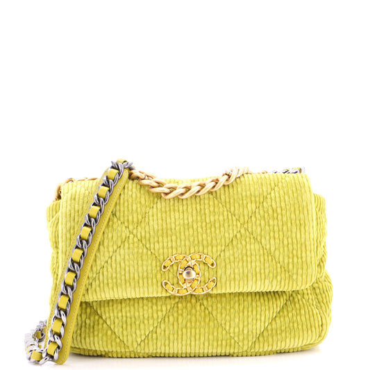 19 Flap Bag Quilted Corduroy Medium