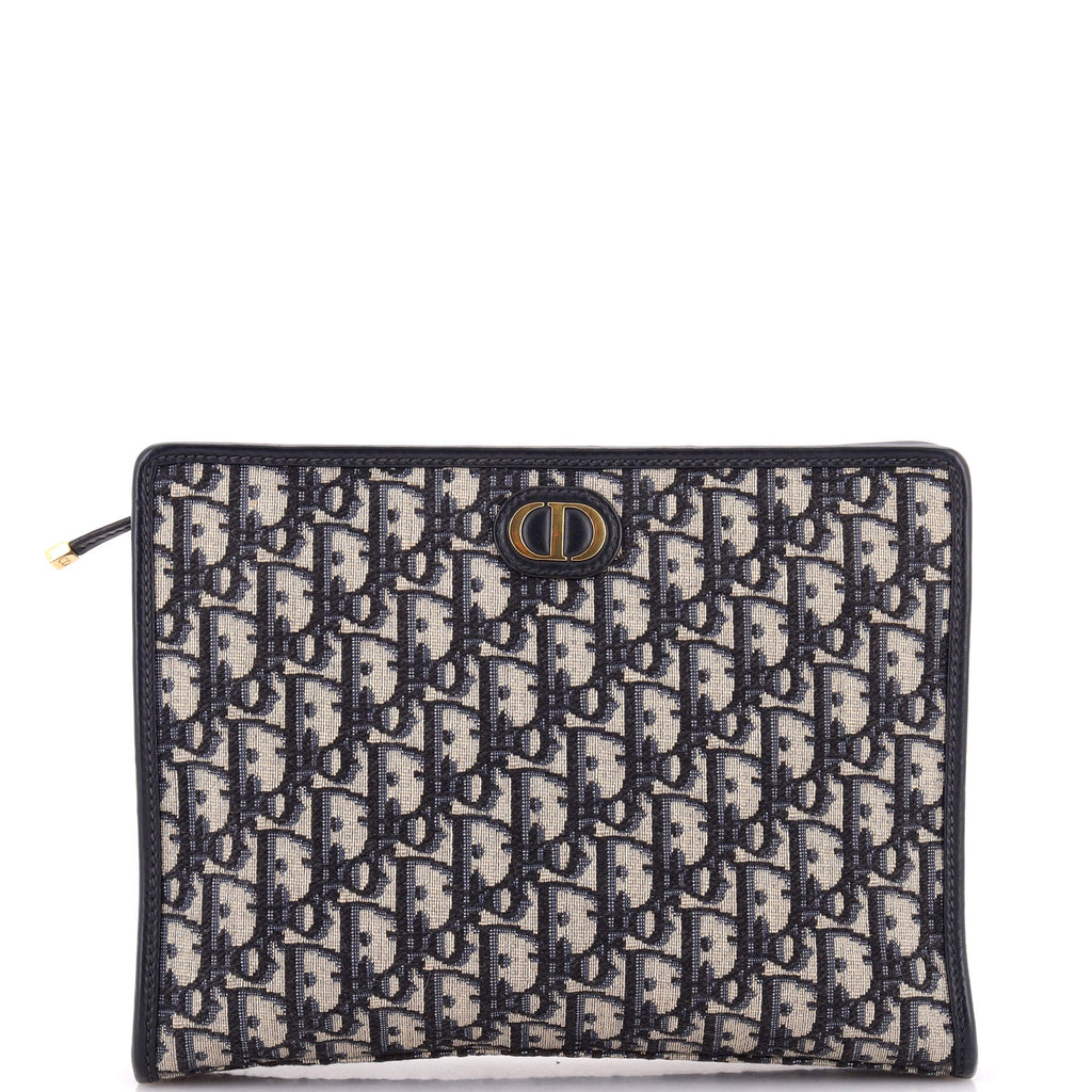 30 Montaigne Zip Pouch Oblique Canvas Medium