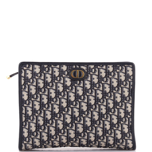 30 Montaigne Zip Pouch Oblique Canvas Medium