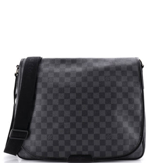 Daniel Messenger Bag Damier Graphite GM