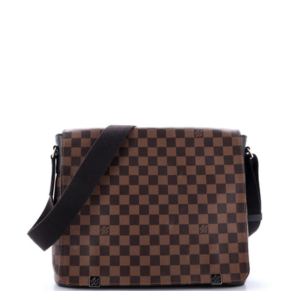 District NM Messenger Bag Damier MM
