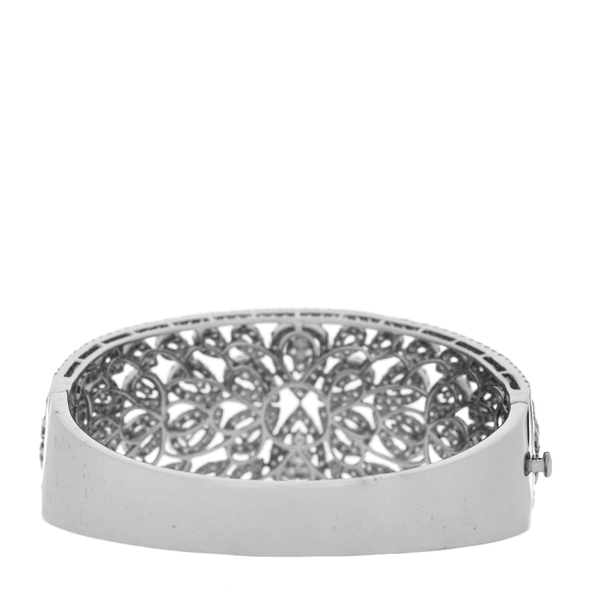 Parker & West by FASHIONPHILE18K White Gold Diamond 10.80ctw Bangle Bracelet