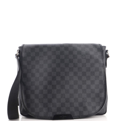 Daniel Messenger Bag Damier Graphite MM