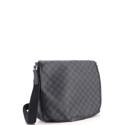 Daniel Messenger Bag Damier Graphite MM