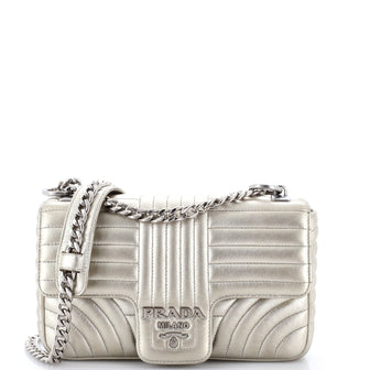 Chain Flap Shoulder Bag Diagramme Quilted Leather Medium