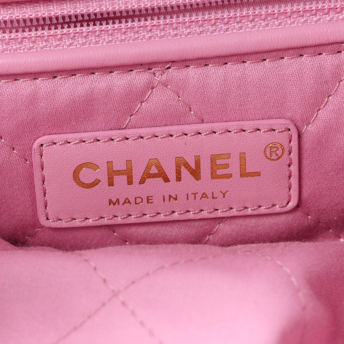 Chanel Shiny Calfskin Quilted Small 22 Pink