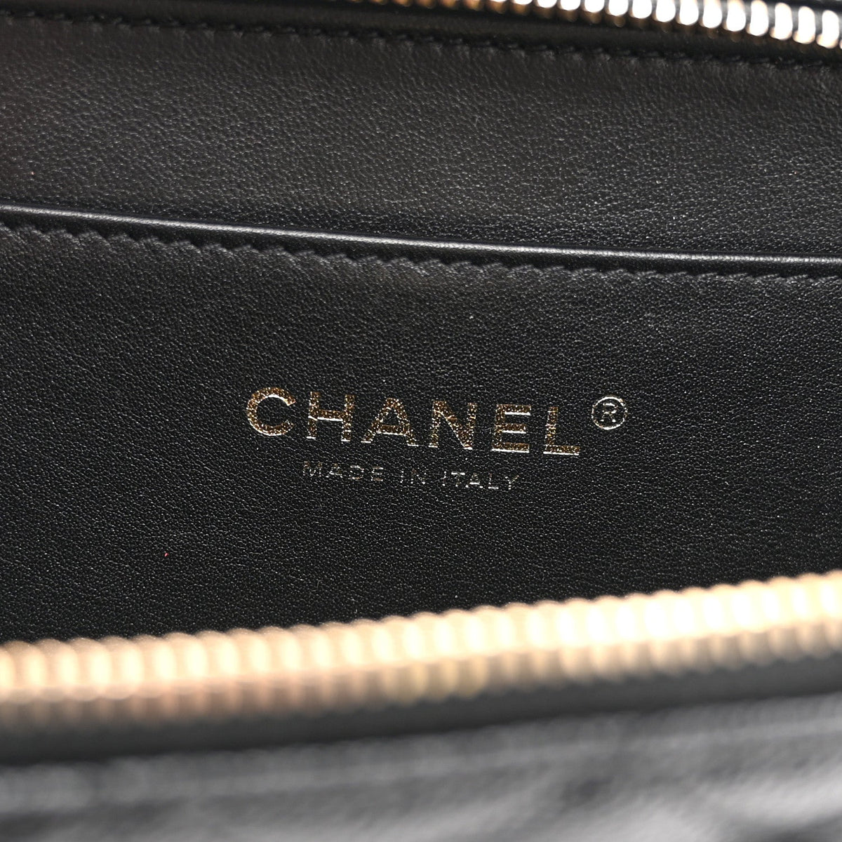 Chanel Caviar Quilted Mini Pick Me Up Vanity Case Black 1976675