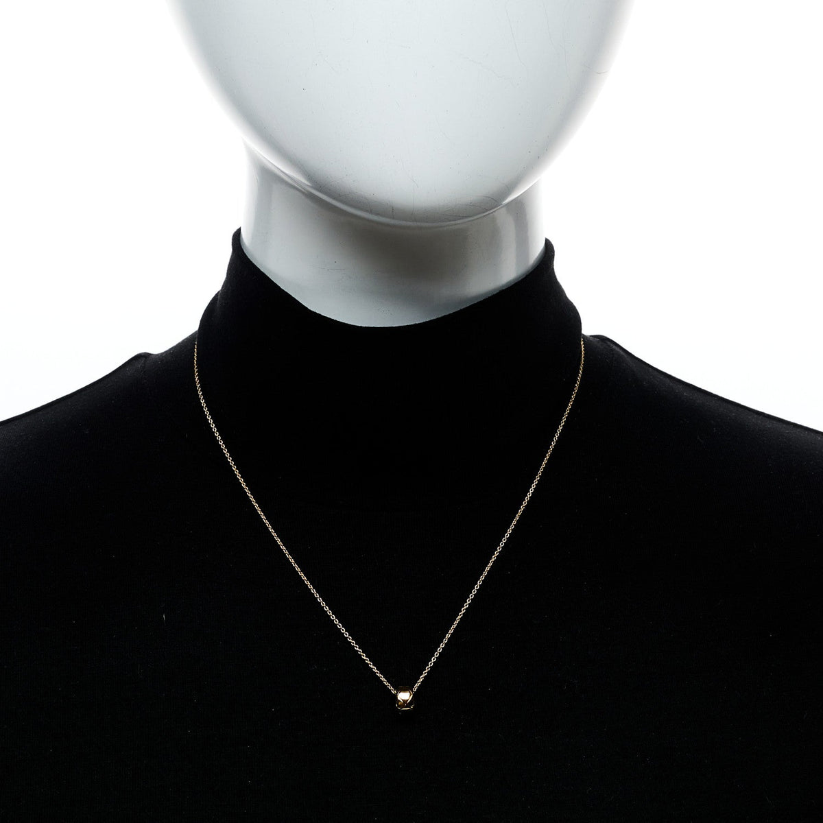 Chanel 18K Yellow Gold Coco Crush Round Pendant Necklace