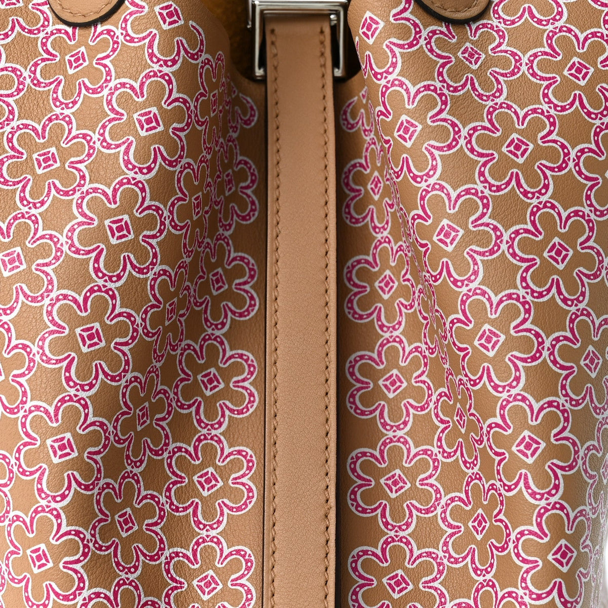 Hermès Swift Lucky Daisy Picotin Lock 18 PM Chai