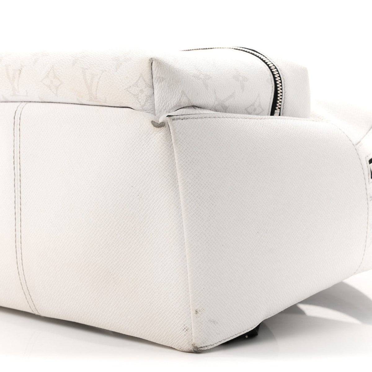Louis Vuitton Taiga Monogram Discovery Backpack PM White