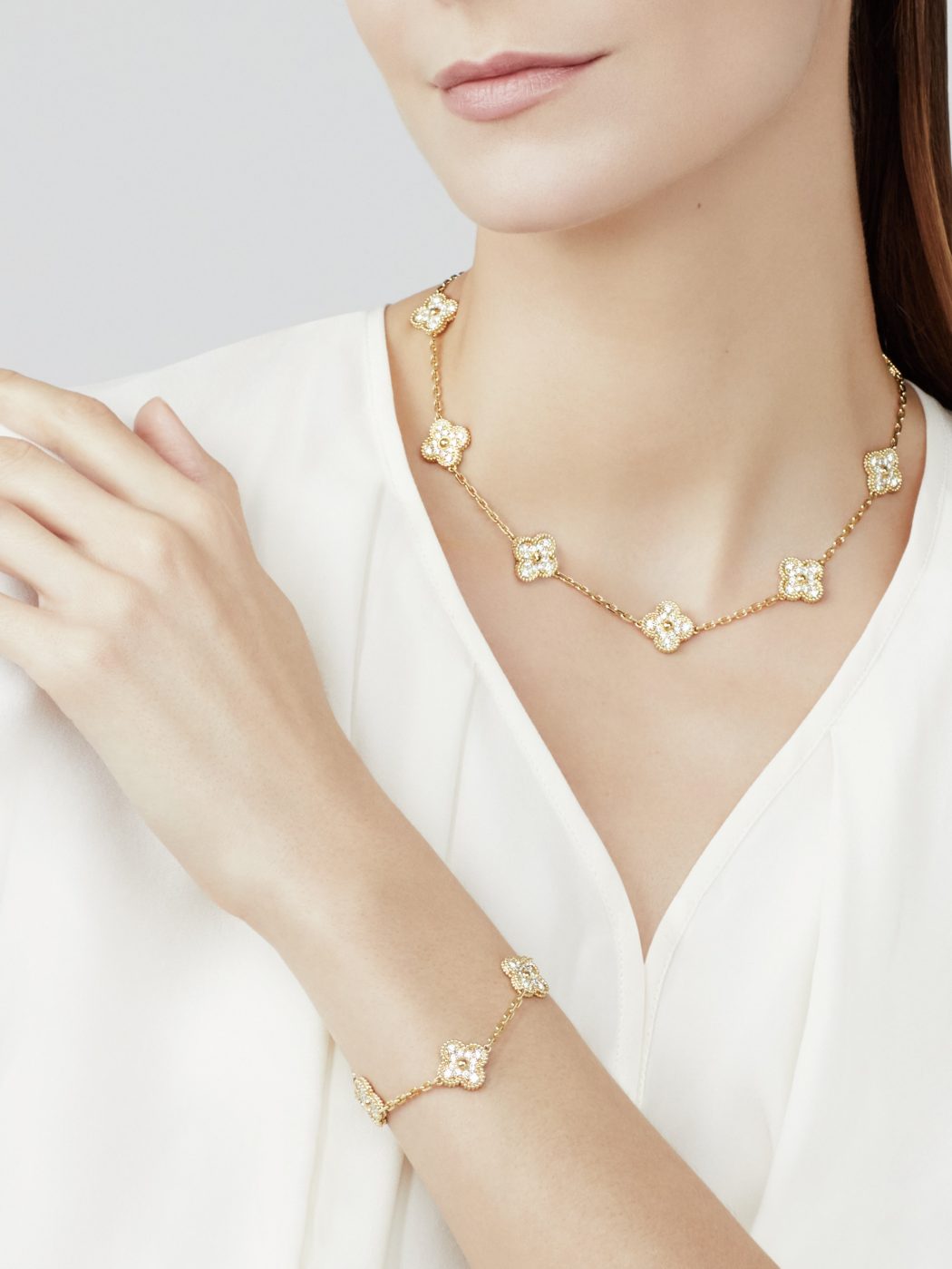 18K Gold Diamonds VCA Vintage Alhambra Bracelet