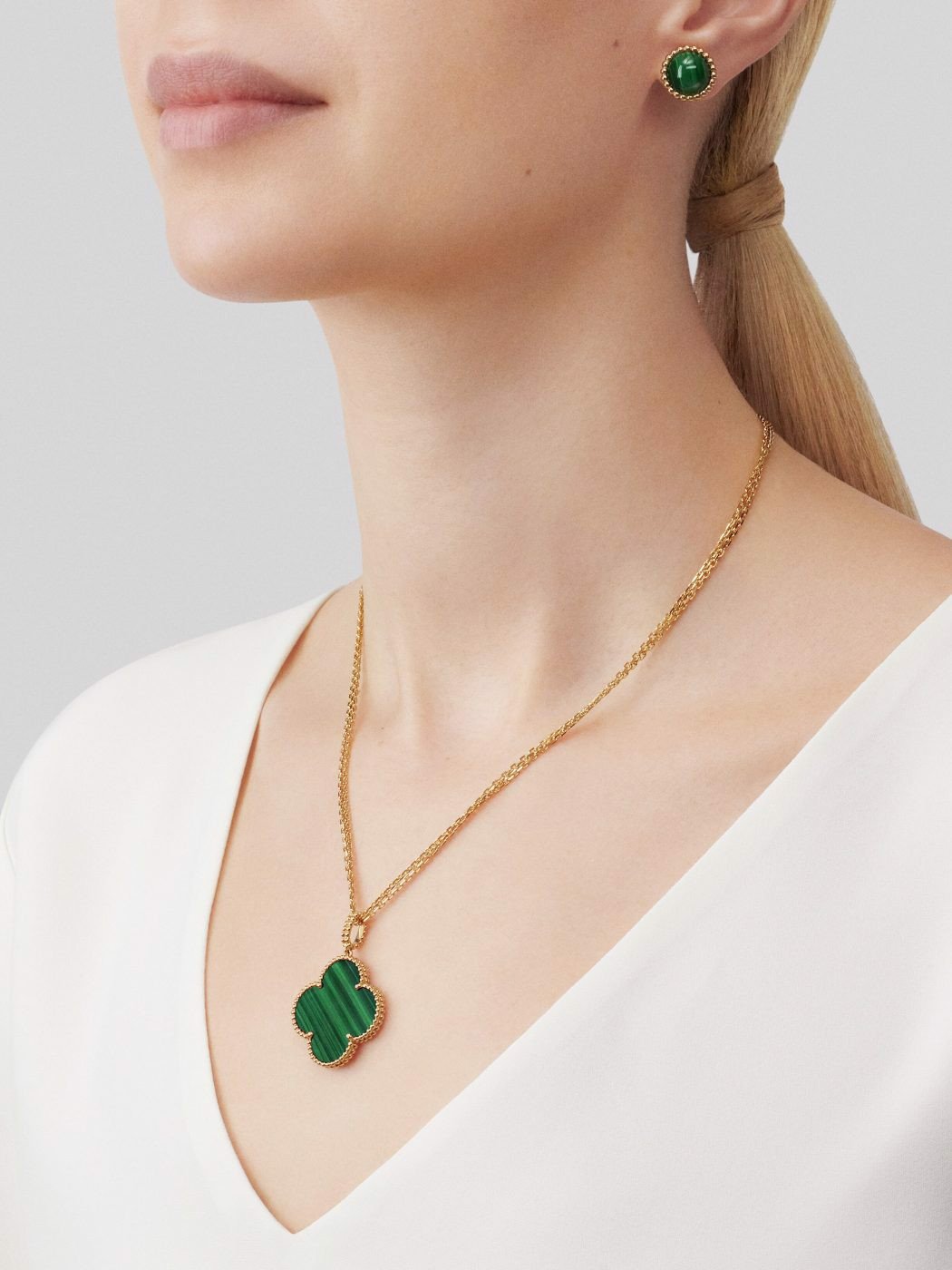 18K Yellow Gold Malachite Magic Alhambra Necklace