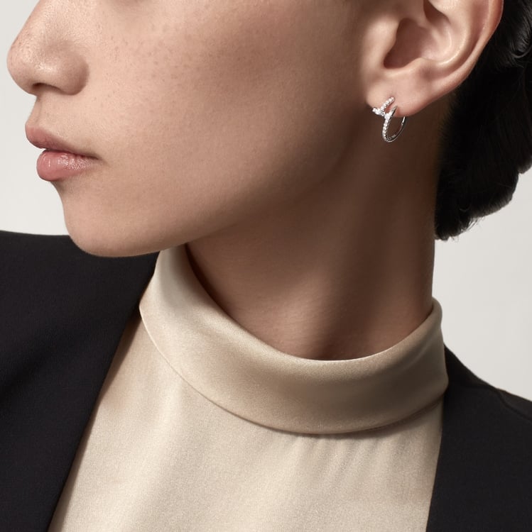 18K Gold Diamonds Cartier Juste un Clou Earrings