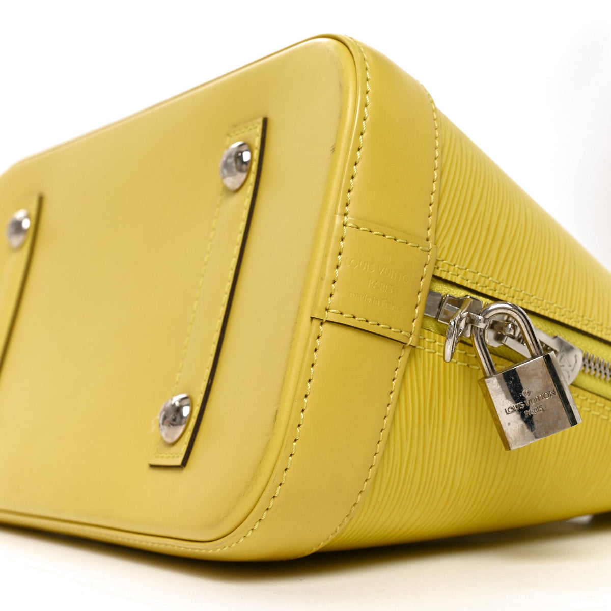 Louis Vuitton Epi Alma PM Pistache