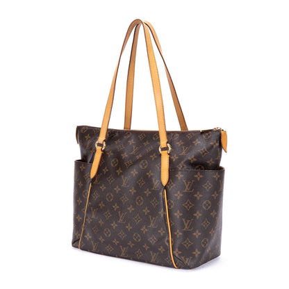 Totally Handbag Monogram Canvas MM