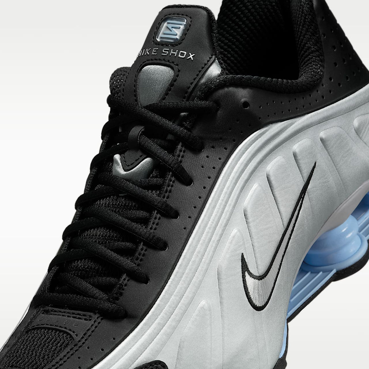Shox R4 Shoes