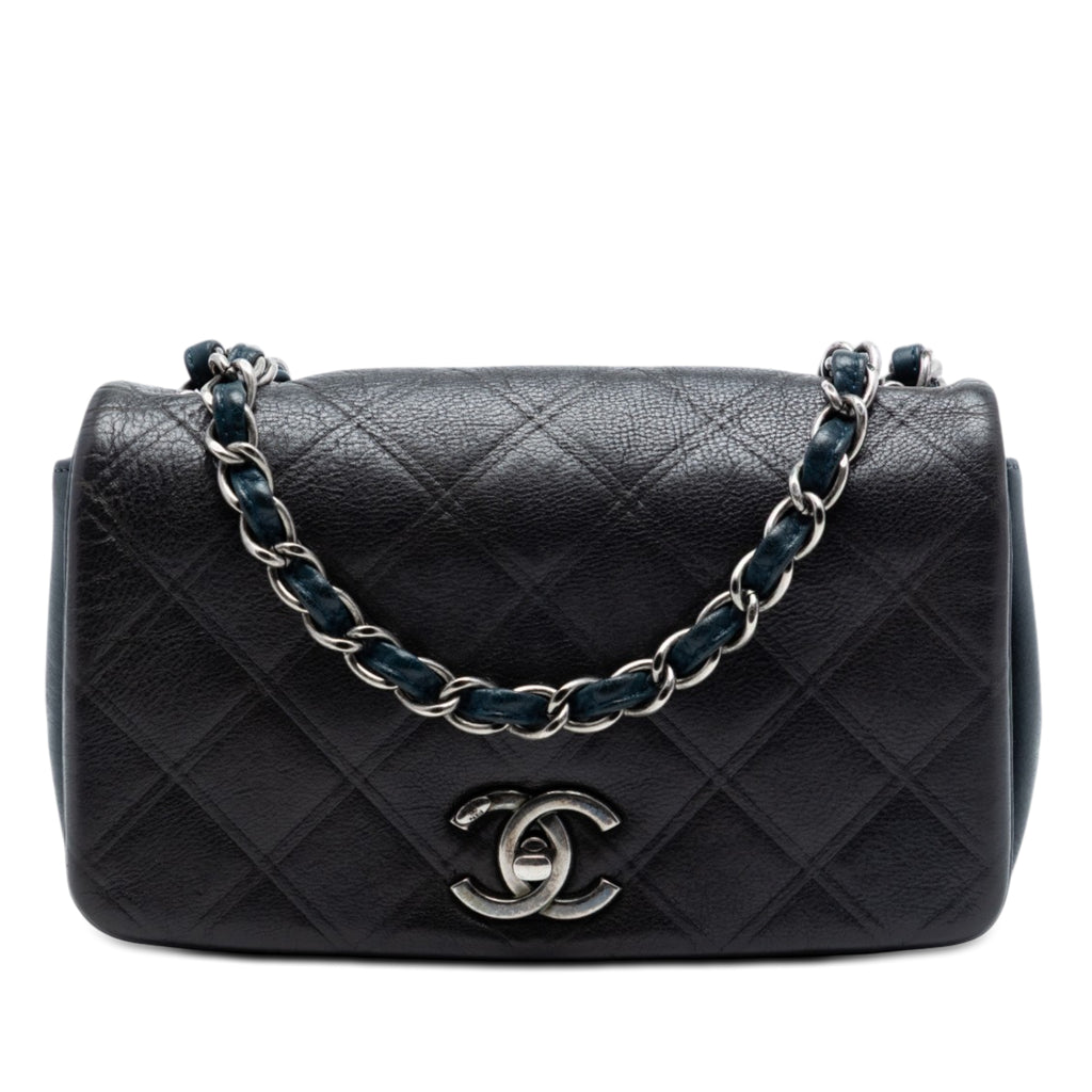 New Chic Flap Bag Diamond Embossed Calfskin Small