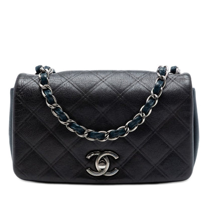 New Chic Flap Bag Diamond Embossed Calfskin Small
